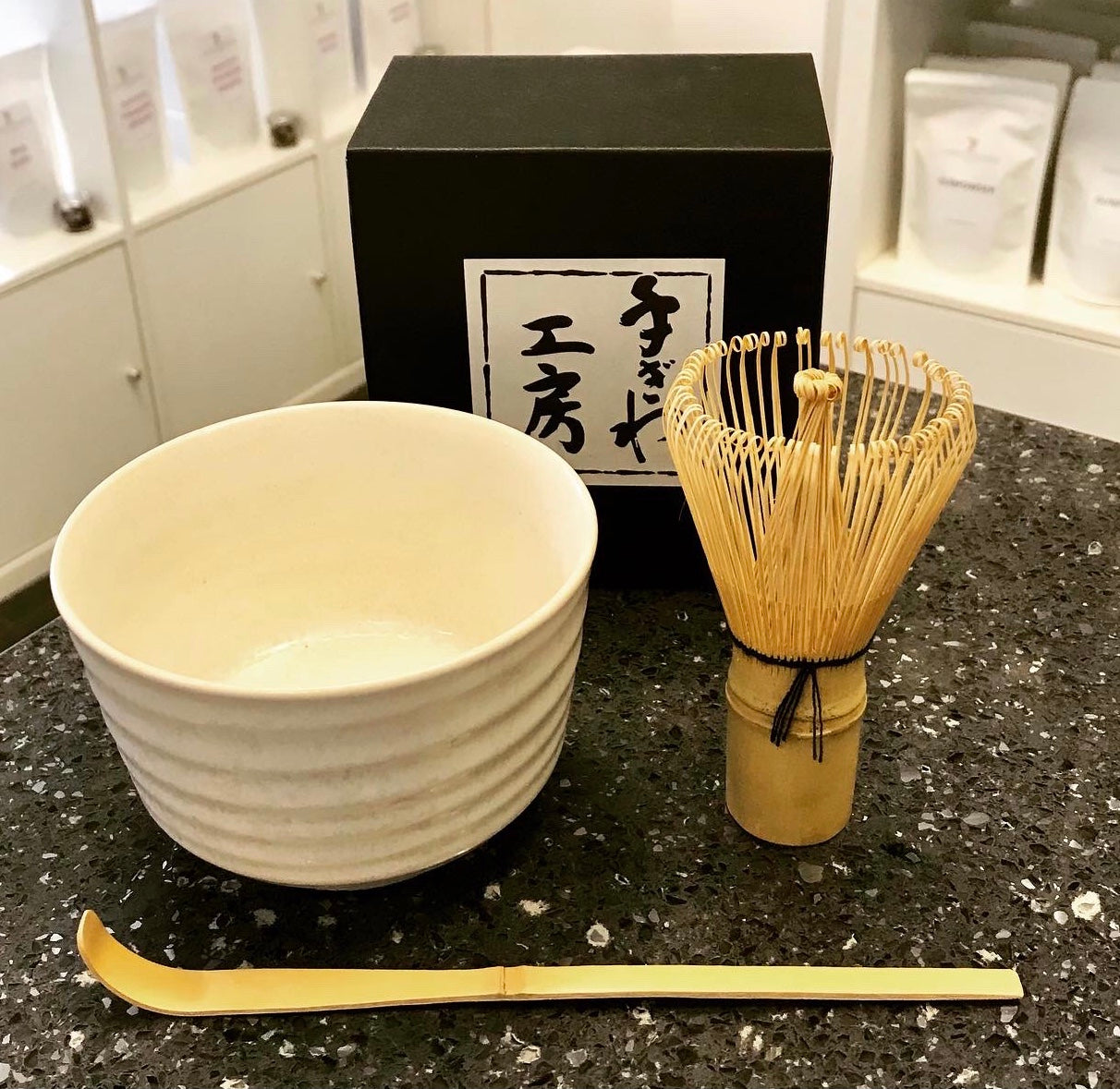 Japanese Matcha Bowl Set (Cream)